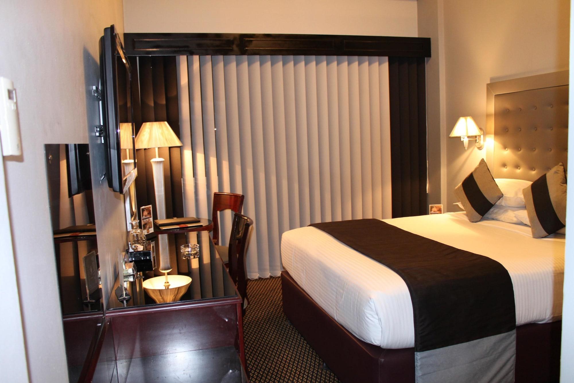 Broadway Hotel Дубай Екстериор снимка