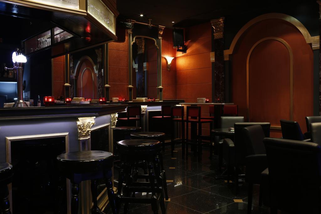 Broadway Hotel Дубай Екстериор снимка
