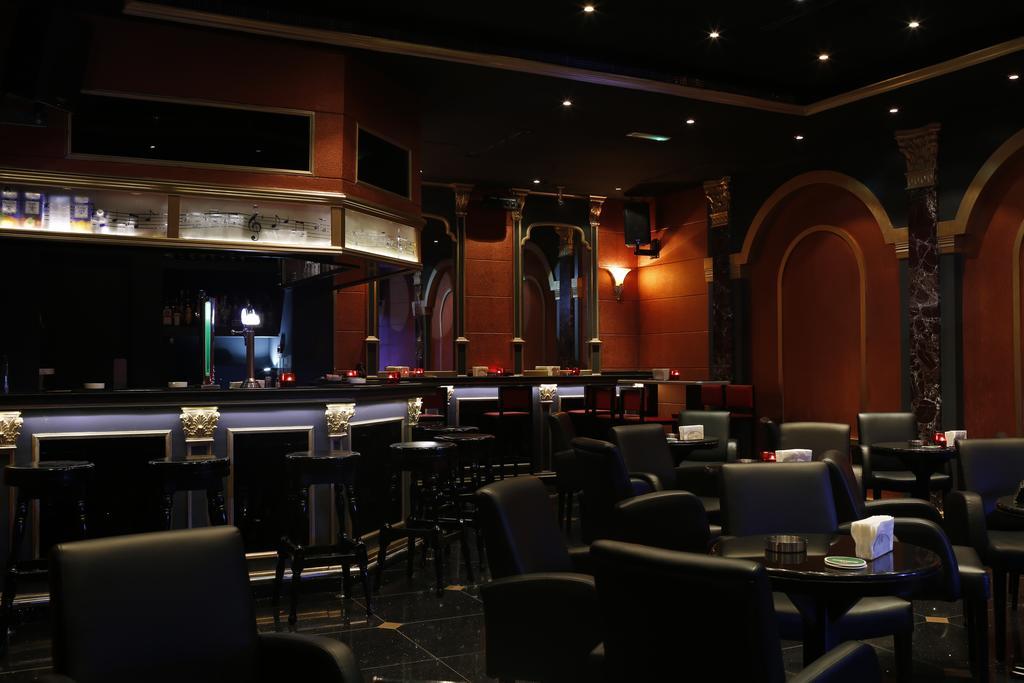 Broadway Hotel Дубай Екстериор снимка