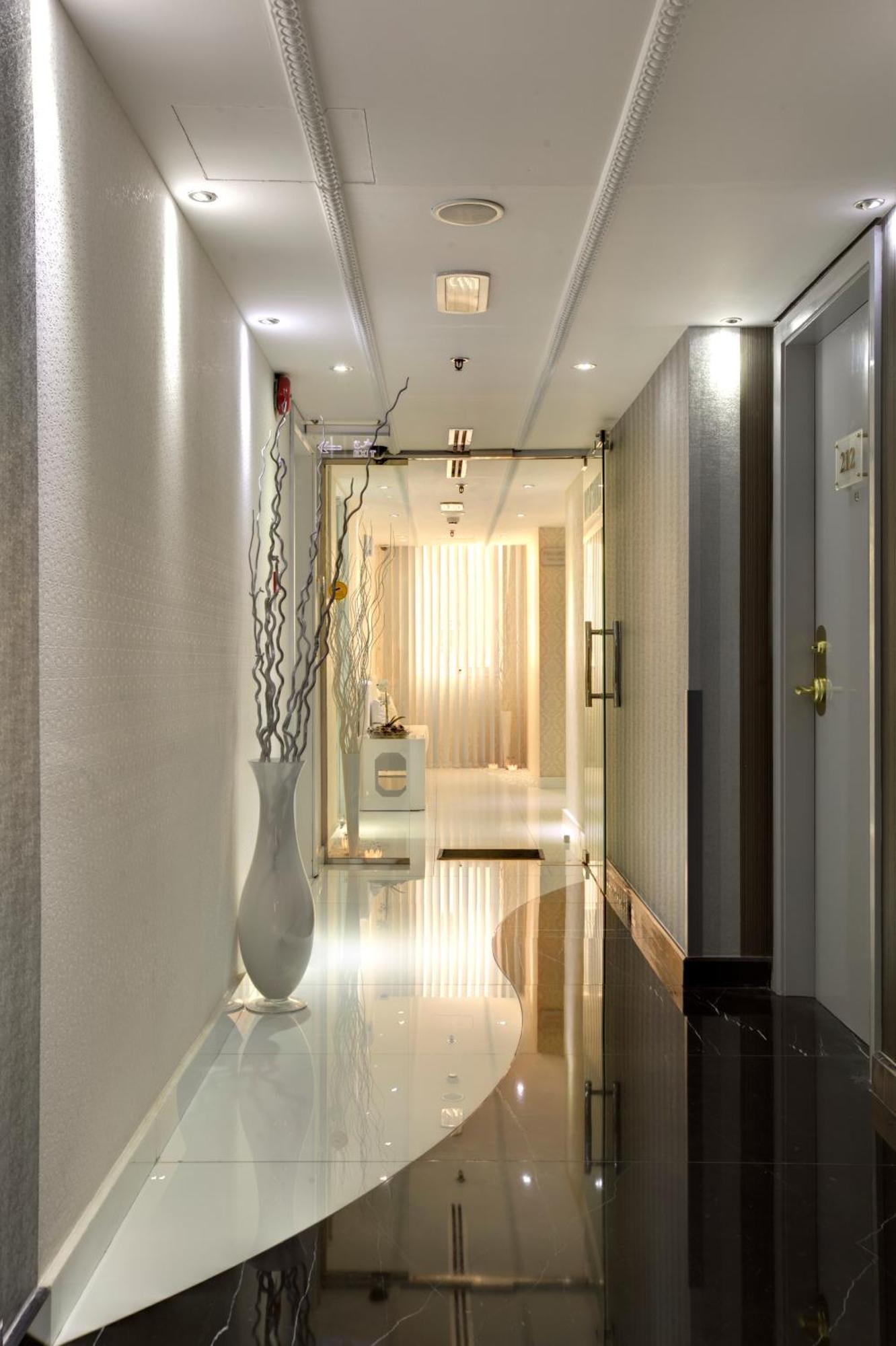 Broadway Hotel Дубай Екстериор снимка